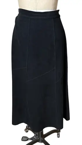 Velvet by Graham & Spencer Midi A