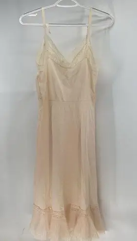 Vintage slip dress adjustable straps pink peach lace pleated details 50s cottage