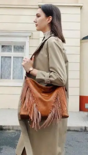 Oukupa Brown Faux Leather Western
Fringe Shoulder Bag