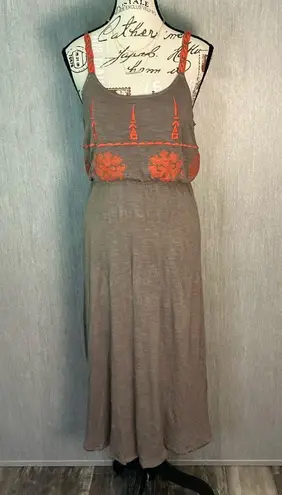 HD in Paris Gray Midi Skirt with Orange Embroidery Size Small
