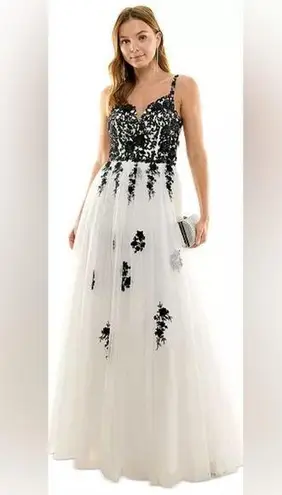 Say Yes To The Prom Embroidered Tulle Ball Gown Prom Black White Floral Lace 7/8