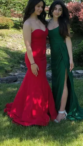 Jacqueline Emerald Green Prom Dress