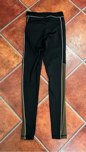 Ivy Park NWT Beyonces Sheer Flocked Active Logo Legging in Black