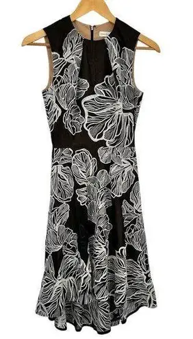 Dress the Population size XS Black Cream Floral Embroidered Dress Sleeveless