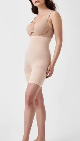 Spanx Soft Nude Higher Power Short Shapewear Size Small