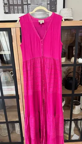 Playa Lucila eyelet maxi dress tiered embroidered gauze button down tiered hot Pink Size M