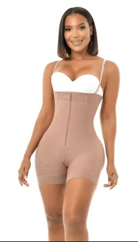 Meli Belt 2020‎ Faja Strapless Anis Compression Shapewear Size XL NWT Tan