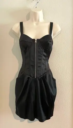 Betsey Johnson NWOT  bustiers/corset zip up style dress. Sz 4