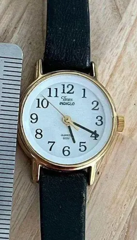 Timex Indiglo Ladies Watch White Glow Dial Black Leather Strap New Crystal!