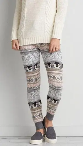 American Eagle AEO Penguin Ahh-mazingly Soft Sweater Leggings