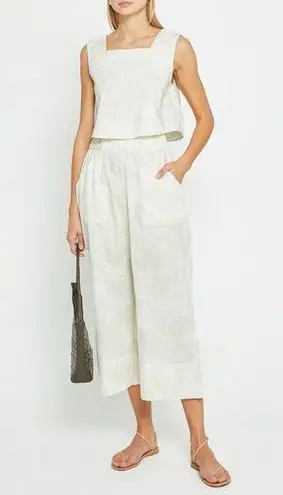 Kourt Willow Palm Leaf Tan Print Crop Top Pants Two Piece Set White