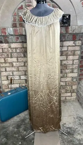 nightgown tan scalloped collar Size M
