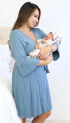 Caden Lane bamboo robe maternity labor postpartum long sleeve cooling stretchy Blue Size undefined