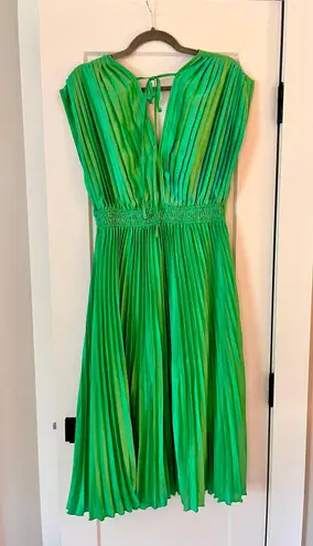 Amazon Classy Green Pleated Formal Tie Dress