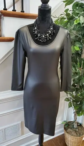 Swoon Boutique Swoon Women's Solid Black Polyester Scoop Neck Long Sleeve Knee Length Dress M