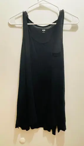 Uniqlo  tank top size M thumbnail 1