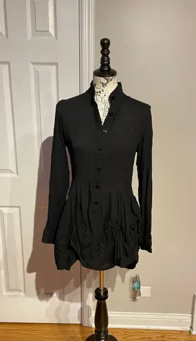 Aakaa NWOT Aakasha Dare to wear Asymmetric Lines