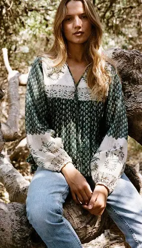 Daughters of India Rooh Long Sleeves Blouse in Pine Sz XS Green