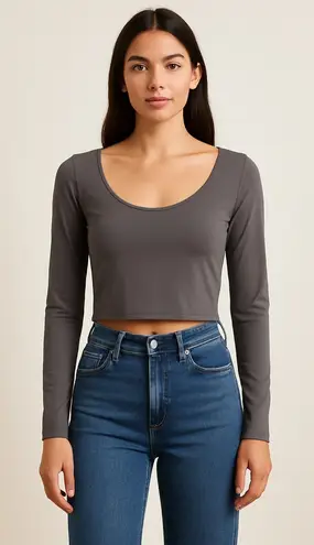 Almere Long Sleeve Scoop Neck Crop Top Gray Size L Size L