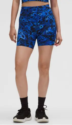 Lululemon  Fast & Free HR Shorts 6” size 4 in flower meld galatic cobalt - Image 1