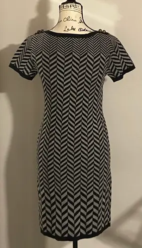 Jonathan Martin Short Sleeve Sweater Dress Black & Gray Small/Medium