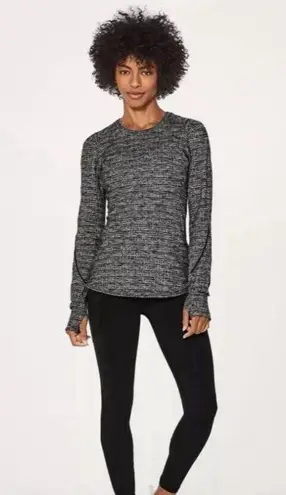 Lululemon  Extra Mile Long Sleeve Running  Ringspun Black White