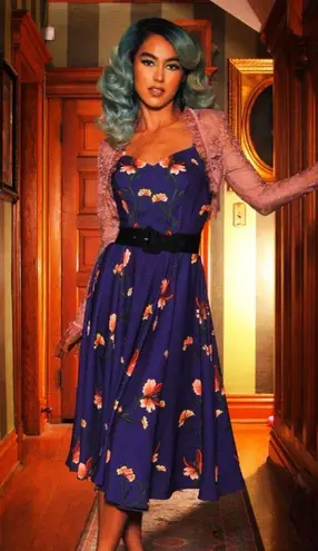 LAURA BYRNES for PINUP GIRL Clothing, Gothic lace bolero, size S, NWT Pink