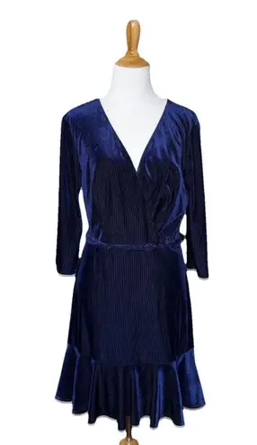 City Vibe Navy Blue V Neck Dress Ribbed 3/4 Sleeve. Size Large Flaws