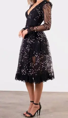 HELSI Ella Embroidered Long Sleeve Midi Dress L Black Size L