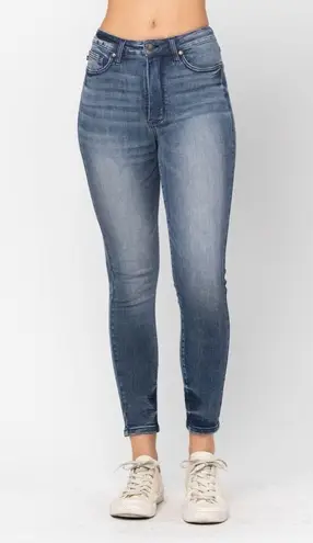 Judy Blue high waist contrast wash tummy control skinny jean size 15 / 32
