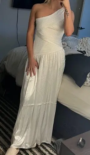 Meshki White  Dress Maxi - Image 3