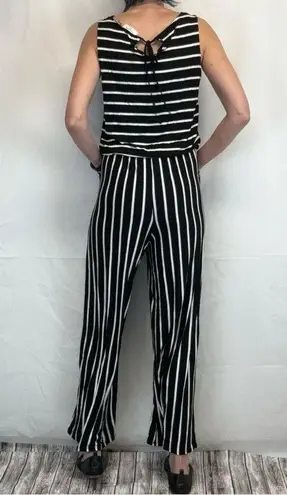 Zenana Outfitters Women's Black White Striped Jumpsuit Romper Pockets Tie XL Extra Large