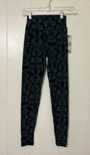 Stori Perseverance Tight Leggings –Damask Onyx Deep Teal Size 4 NWT Green