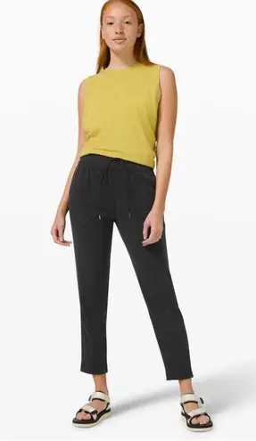 Lululemon  Soft Ambitions High Rise Jogger Sz 12 thumbnail 2