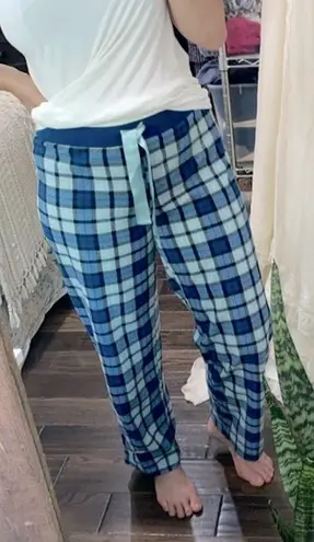 Magellan outdoors Magellan blue plaid fleece pajama bottoms size medium