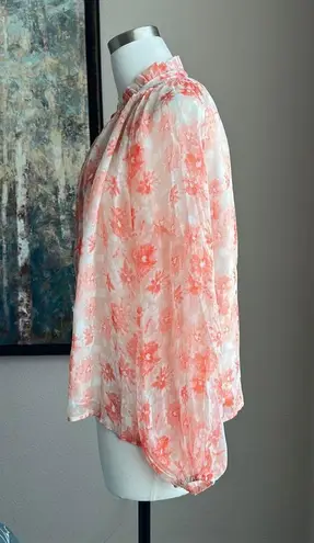 FATE. NWOT Floral Blouse