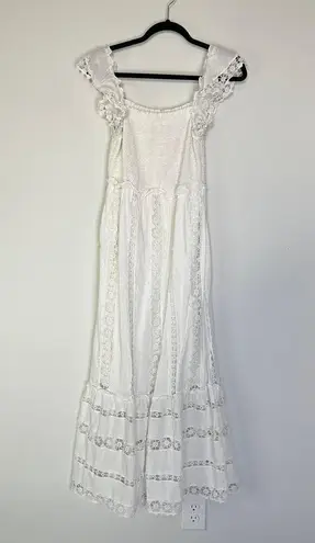 Saylor Elin Dress in White eyelet lace
