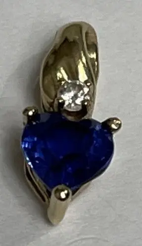 10K Yellow Gold Lab Created Sapphire and Diamond Chip Pendant Blue