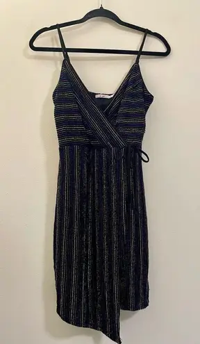 Mi Ami Dazzler Metallic Mini Wrap Dress -‎ S