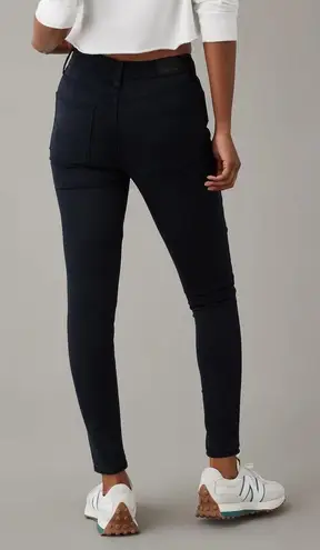 American Eagle High-Waisted Jegging in Black