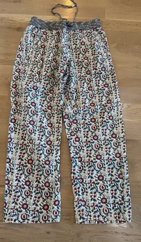 Dylan floral pull on pants size medium
