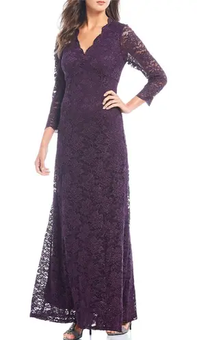 Jessica Howard - LONG SLEEVE METALLIC LACE GOWN JH9M7887