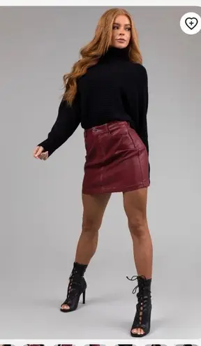 TUCKERNUCK BURGUNDY/WINE/OX BLOOD MAROON FAUX LEATHER MINI SKIRT SZ MEDIUM Red