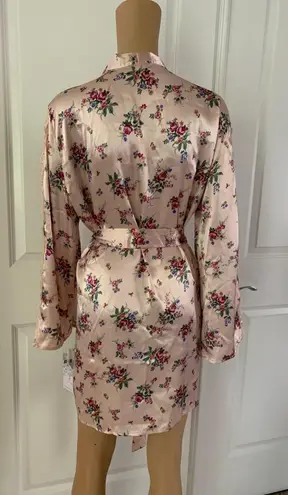 In Bloom ’s My Fair Lady Satin Robe