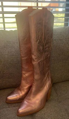 Gianni Bini Pink Metallic Boots thumbnail 3