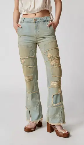 BDG Extreme Destroyed Bootcut Jean NWT Size 24