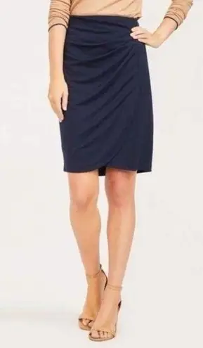 J. McLaughlin  Women’s NWT Parkhurst Skirt Sz 2 in Solid Navy New