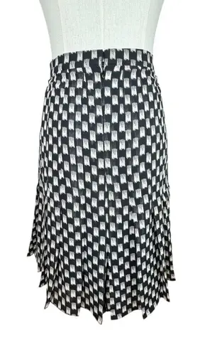 Reiss Black & White Vivi Flippy Pleated Mini Skirt | Geometric Print | Size 8