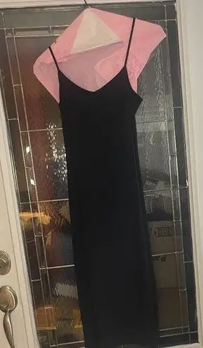 Halston Heritage Sleeveless V Neck Poly/Spandex Slip Dress Black. size M