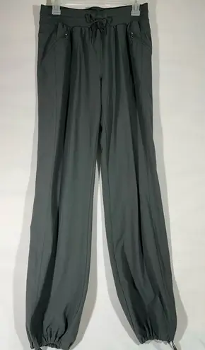 REI ACTIVEWEAR WOMENS HIKING PANTS ATHLETIC CAUSAL OLIVE GREEN M PREOWNED A89 Size M